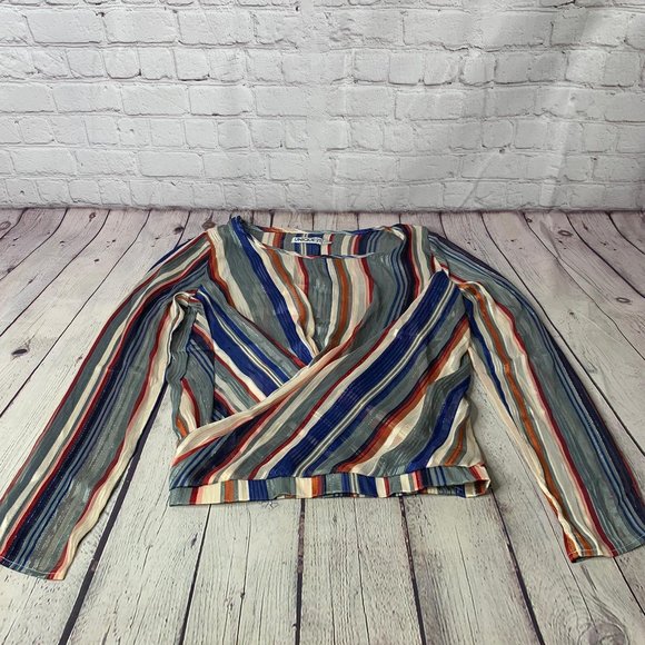 Unique 21 Hero Wrap Around Dipped Hem Shirt - Picture 2 of 4